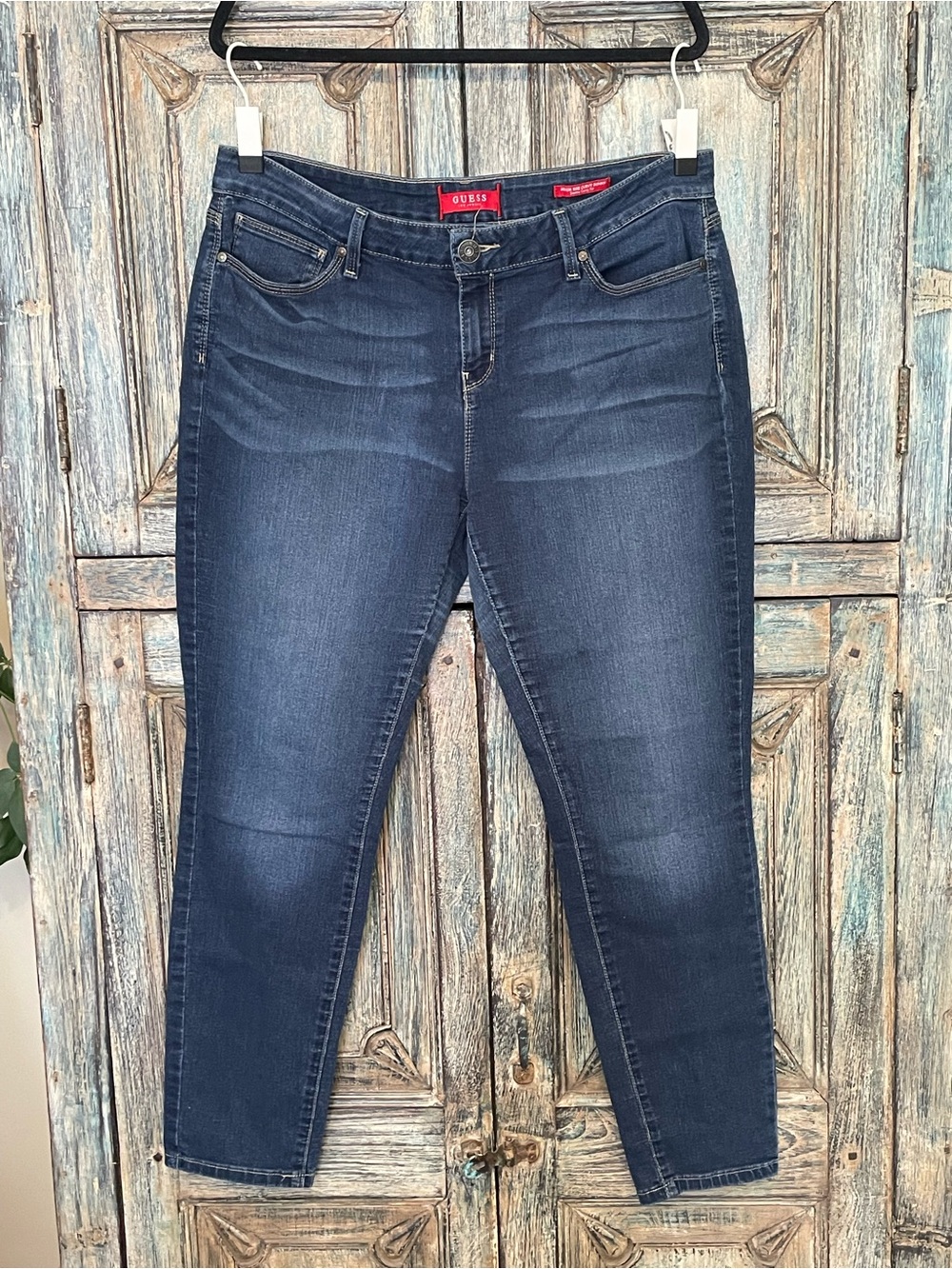 Guess Women's Skinny Jeans in Dark Indigo Blue